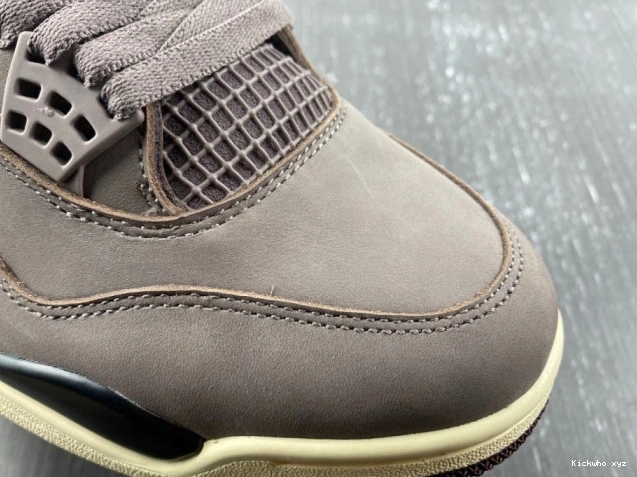 MA JORDAN 4 ORE AIR VIOLET RETRO DV6773-220 A MANIERE 0617